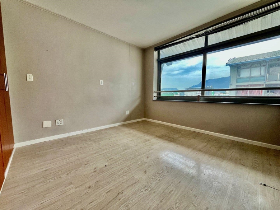 2 Bedroom Property for Sale in Claremont Upper Western Cape